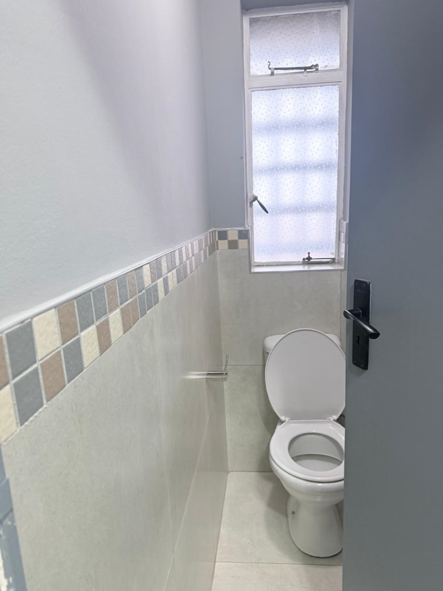 2 Bedroom Property for Sale in Port Elizabeth Central Eastern Cape